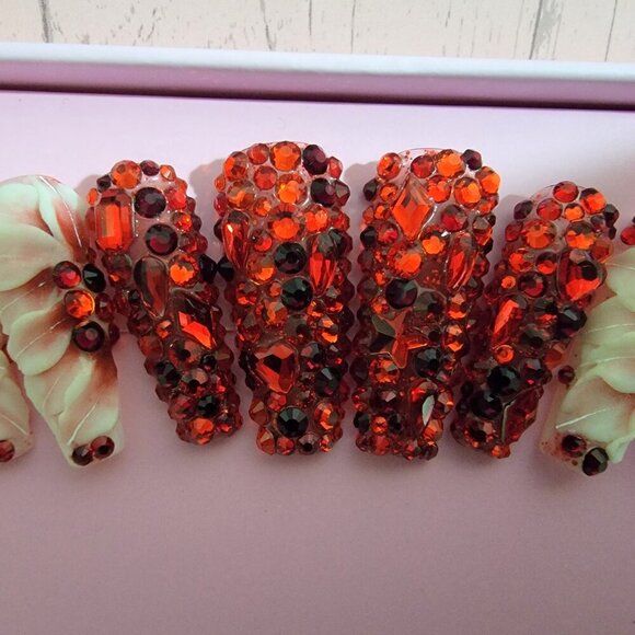 10 pcs Red Rose Victorian Style Fingernails - Picture 9 of 10